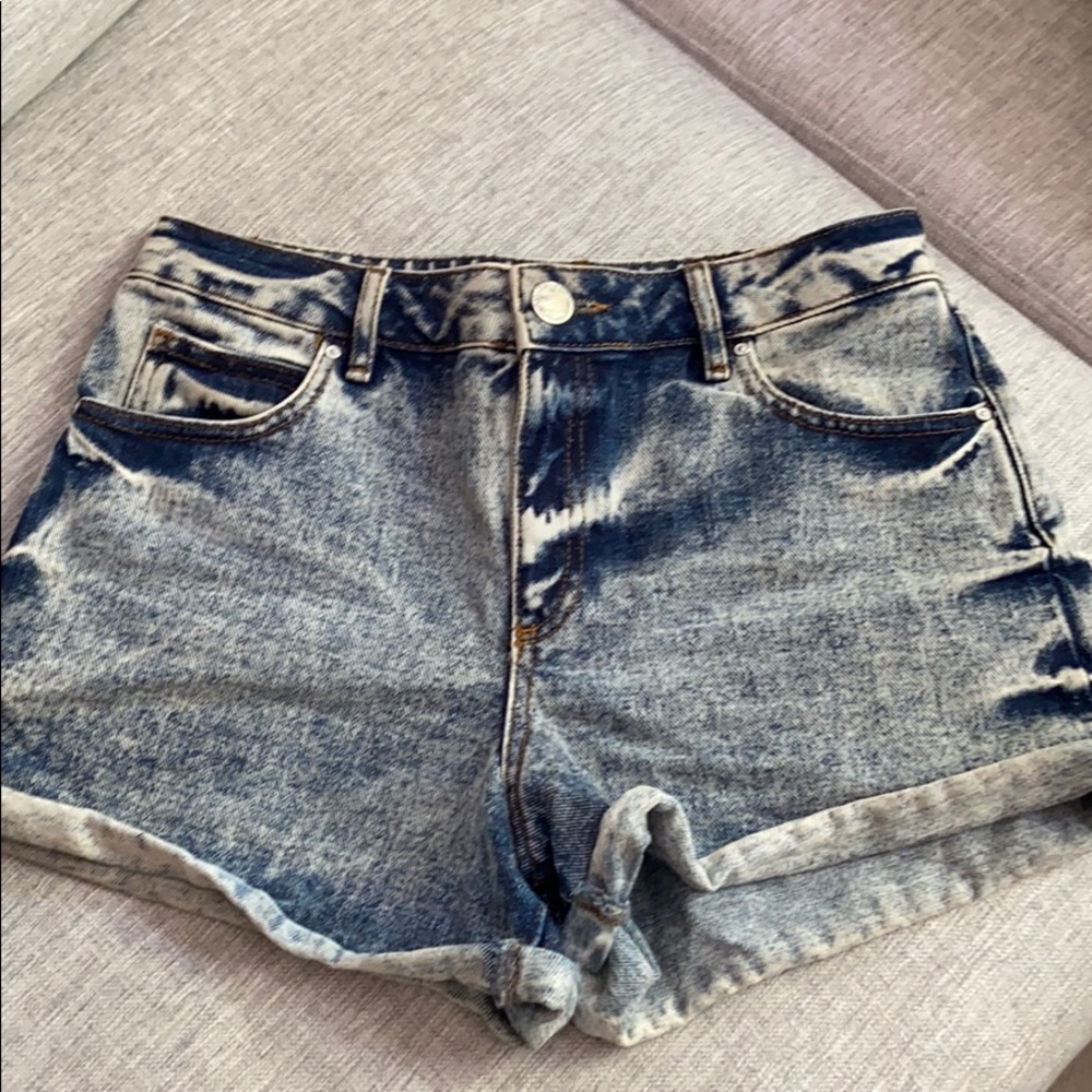 💛 3 for 30 RIVER ISLAND acid wash denim shorts